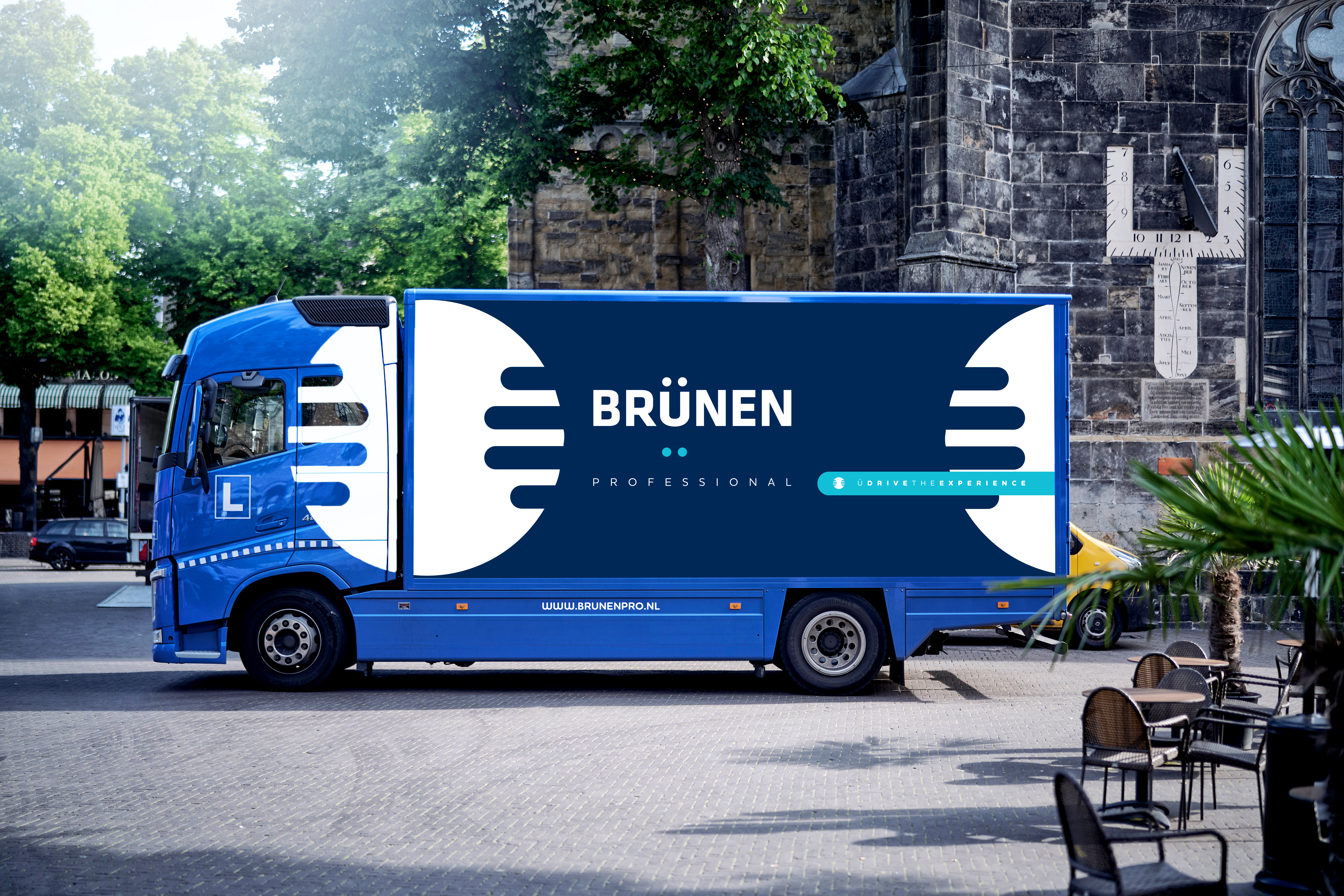 NIEUWE VRACHTWAGEN